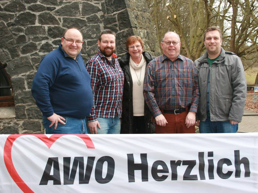 Der geschäftsführende Vorstand des AWO Kreisverbands Mayen-Koblenz e.V. Der geschäftsführende Vorstand des AWO Kreisverbands Mayen-Koblenz e.V.